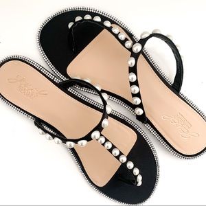 Jewel by Badgley Mischka Sandals